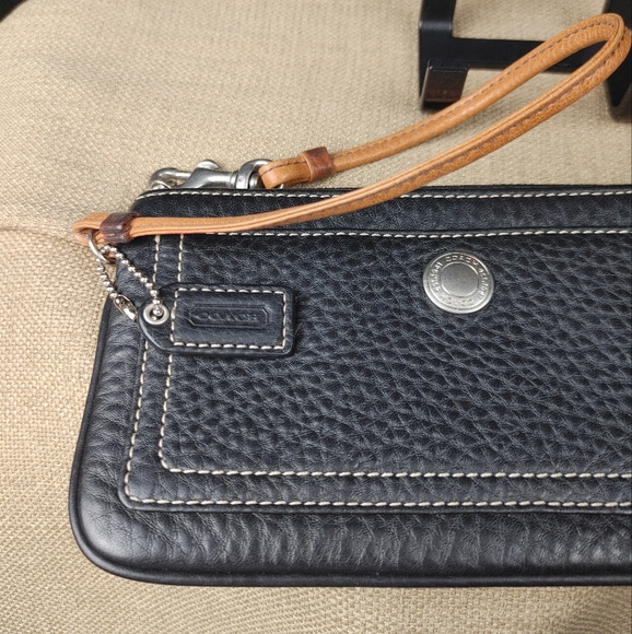 Coach Black Pebbled Leather Wristlet - Picture 5 of 7
